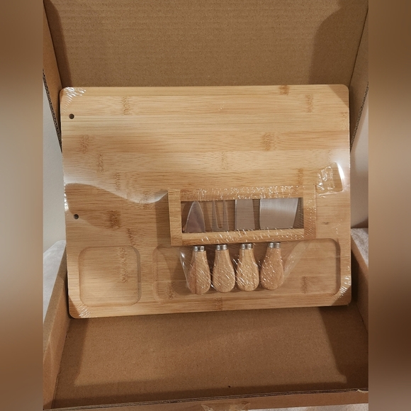 Bamboo Cheese Board Set with Utensils New In Sealed Package With Box - Picture 2 of 4